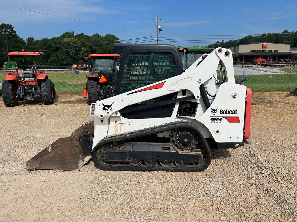 2016 Bobcat® T590