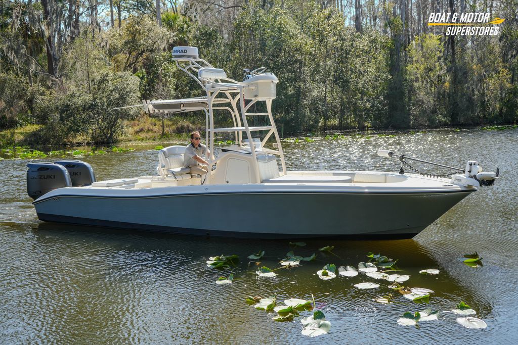 2016 Young 27 Suzuki 300HP Suzuki 300HP