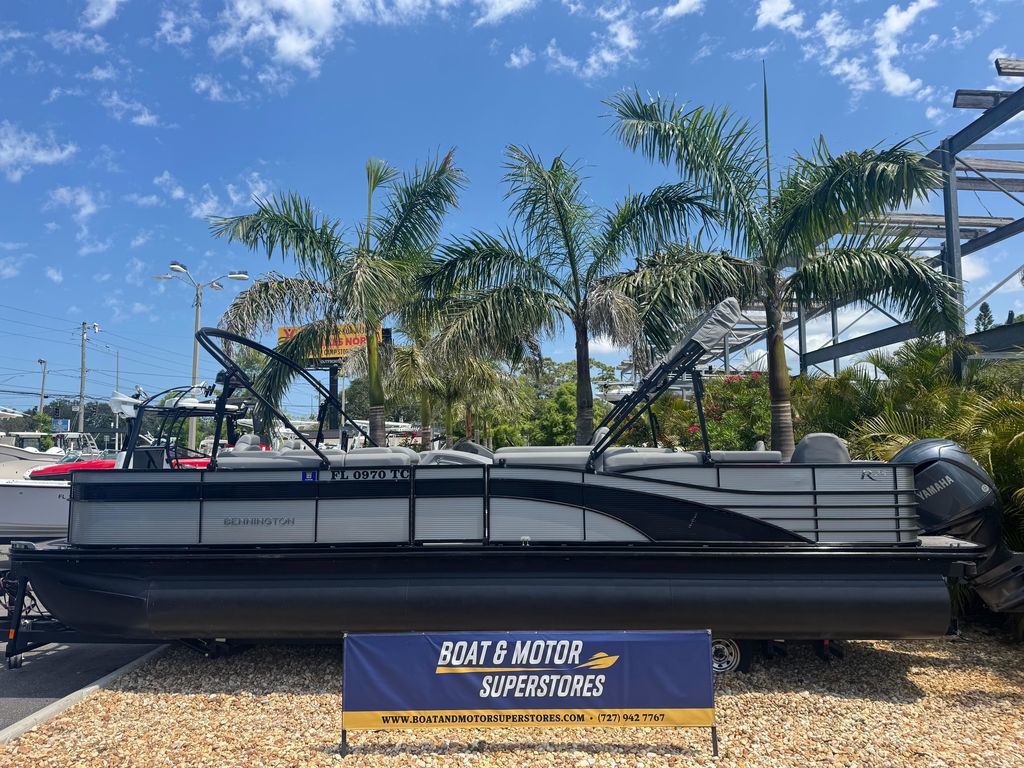 2022 Bennington 25 R Yamaha 300HP