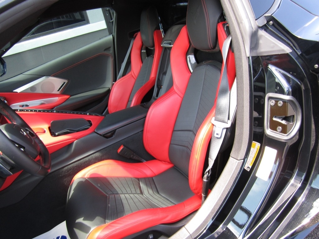 2022 Chevrolet Corvette Stingray photo