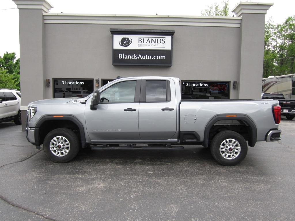 2024 GMC Sierra 2500HD Pro photo