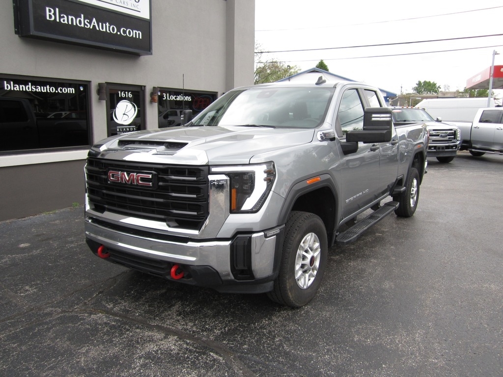 2024 GMC Sierra 2500HD Pro photo
