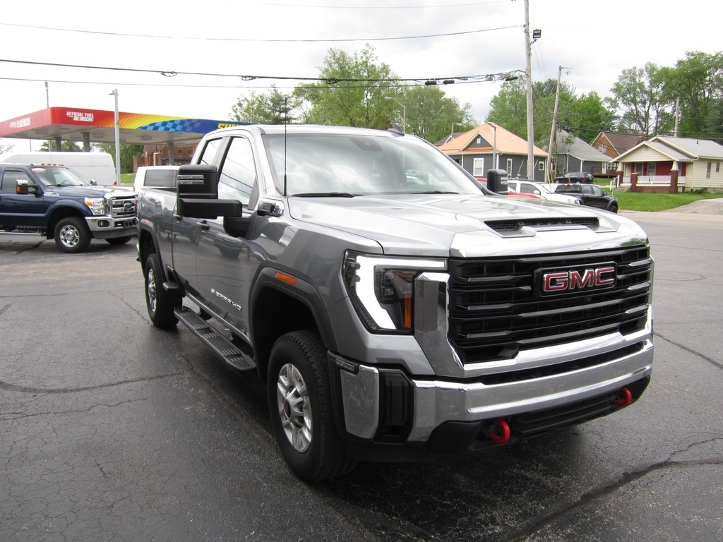 2024 GMC Sierra 2500HD Pro photo