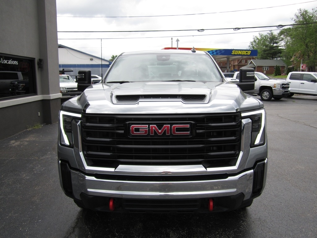 2024 GMC Sierra 2500HD Pro photo