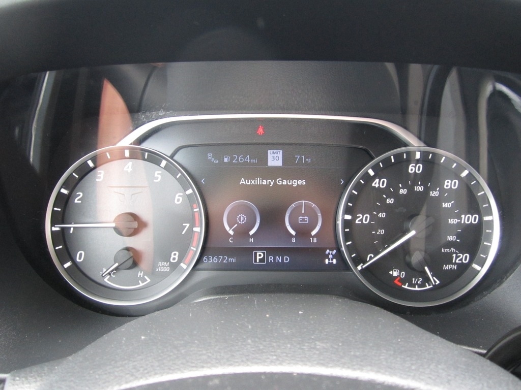 2021 Nissan Titan SV photo