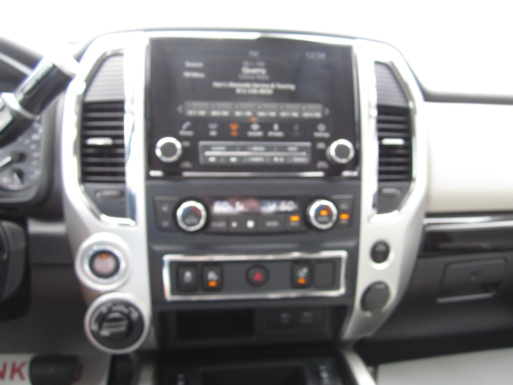 2021 Nissan Titan SV photo