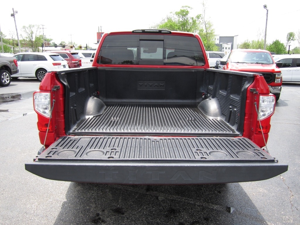 2021 Nissan Titan SV photo