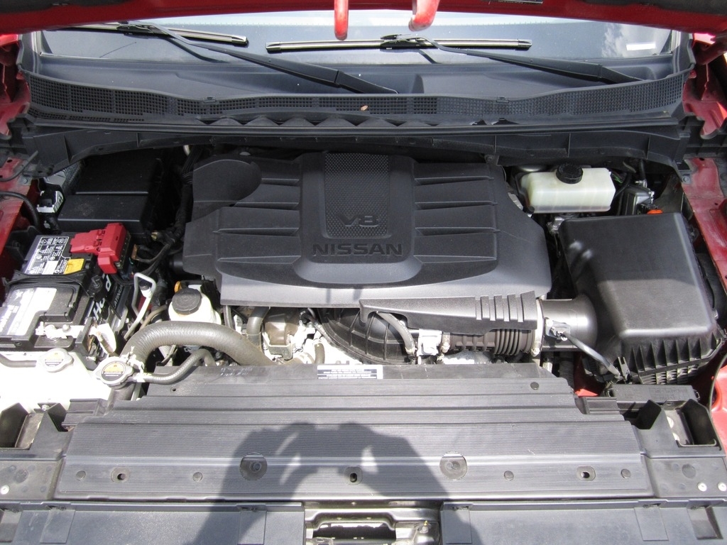 2021 Nissan Titan SV photo