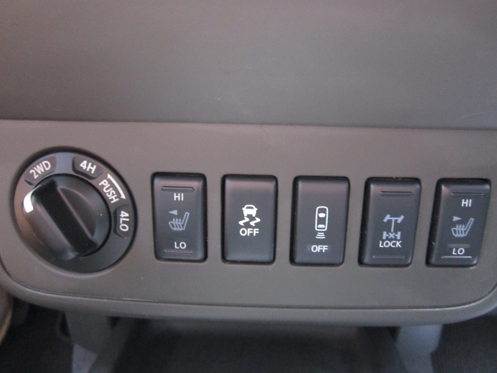 2020 Nissan Frontier PRO-4X photo