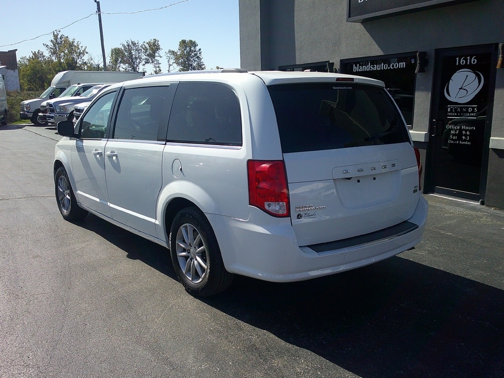 2019 Dodge Grand Caravan SXT photo
