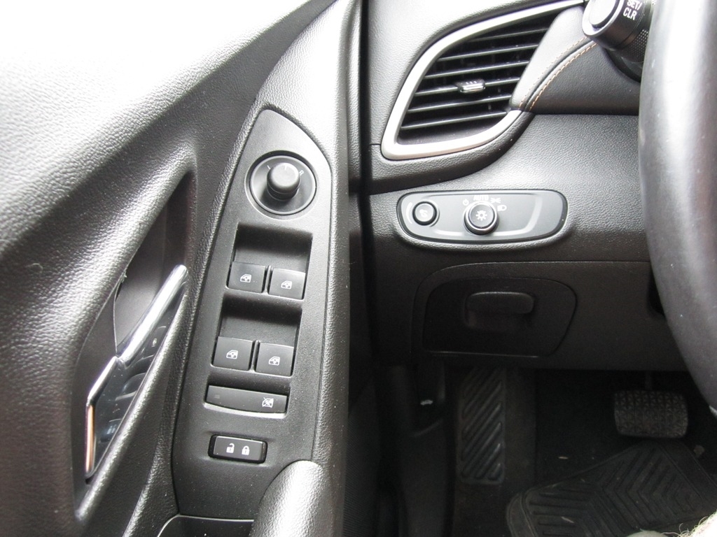 2019 Chevrolet Trax LT photo