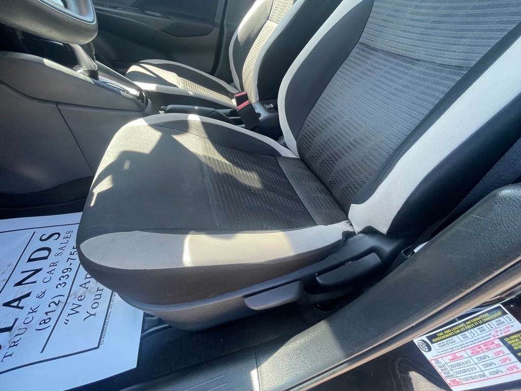 2021 Nissan Versa SV photo