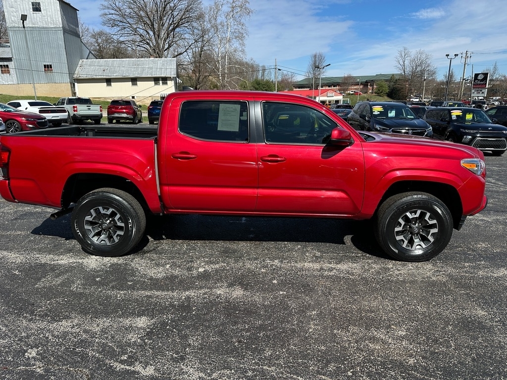 2021 Toyota Tacoma SR photo