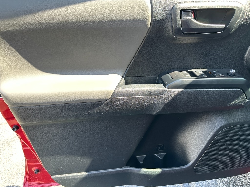 2021 Toyota Tacoma SR photo