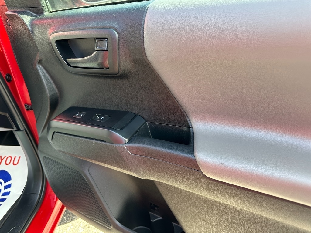 2021 Toyota Tacoma SR photo
