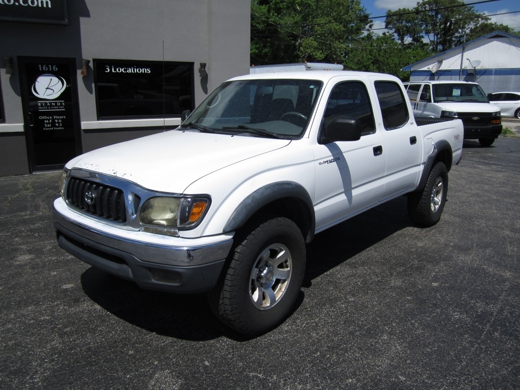 2004 Toyota Tacoma PreRunner V6 photo