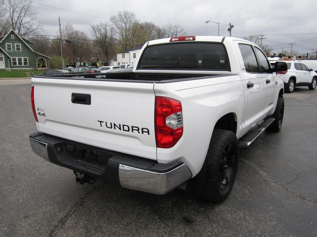 2018 Toyota Tundra SR5 photo