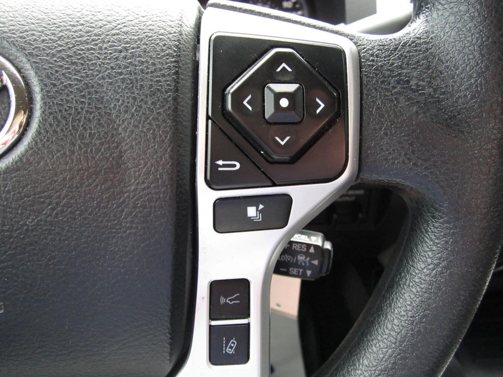 2018 Toyota Tundra SR5 photo