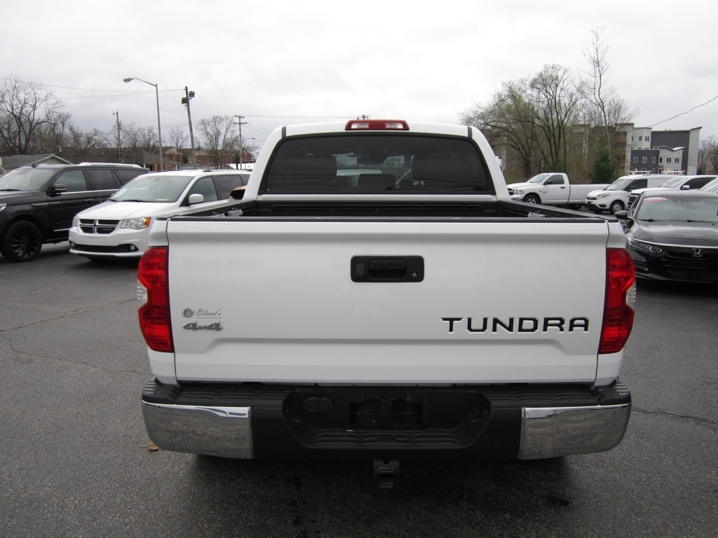 2018 Toyota Tundra SR5 photo