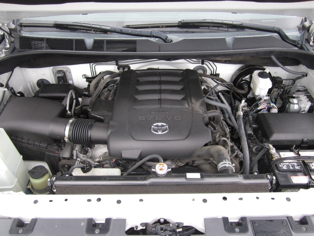 2018 Toyota Tundra SR5 photo