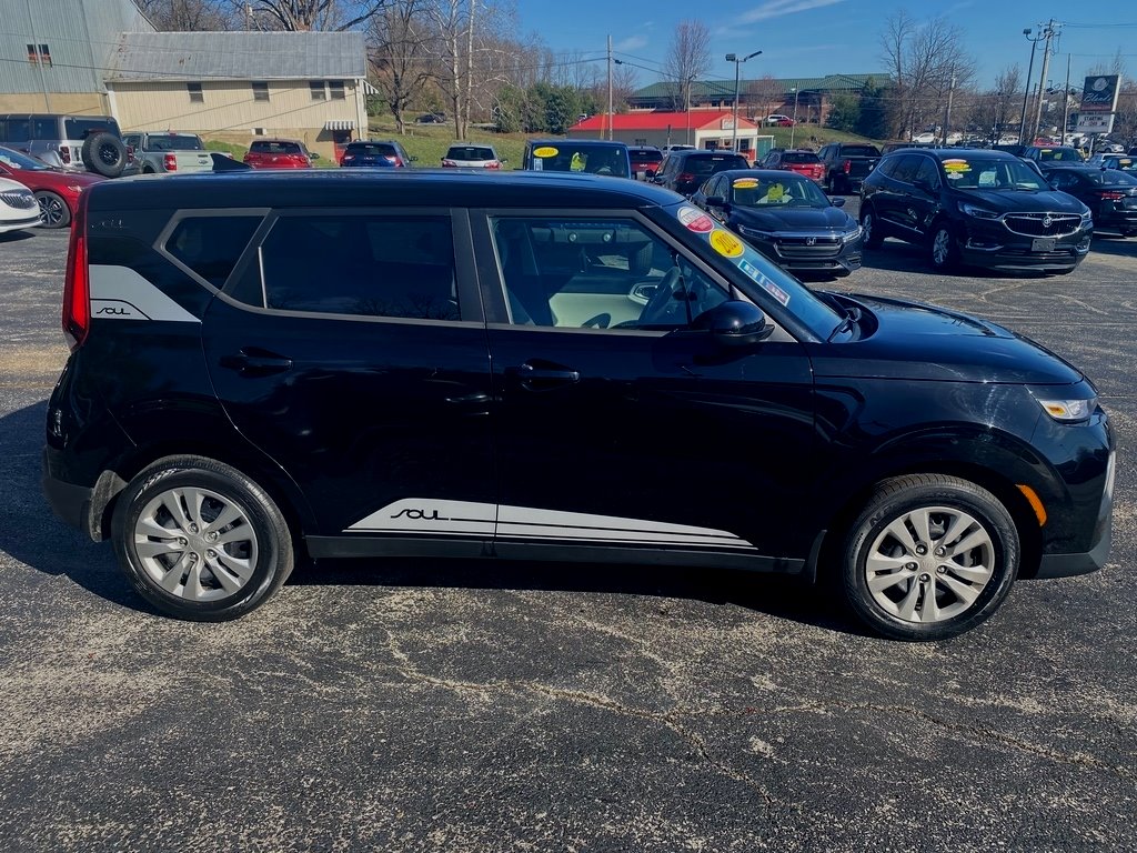 2021 Kia Soul LX photo