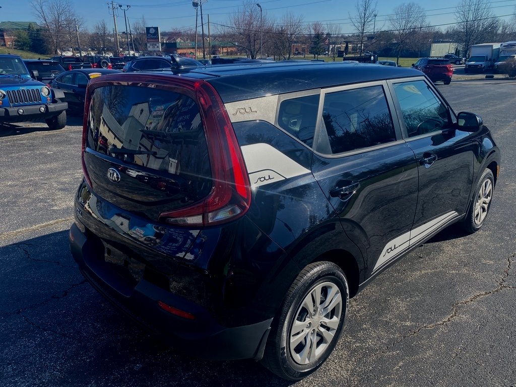 2021 Kia Soul LX photo
