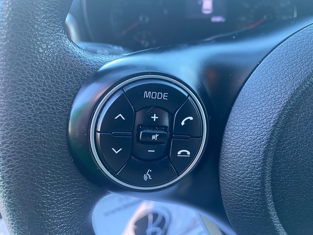 2021 Kia Soul LX photo
