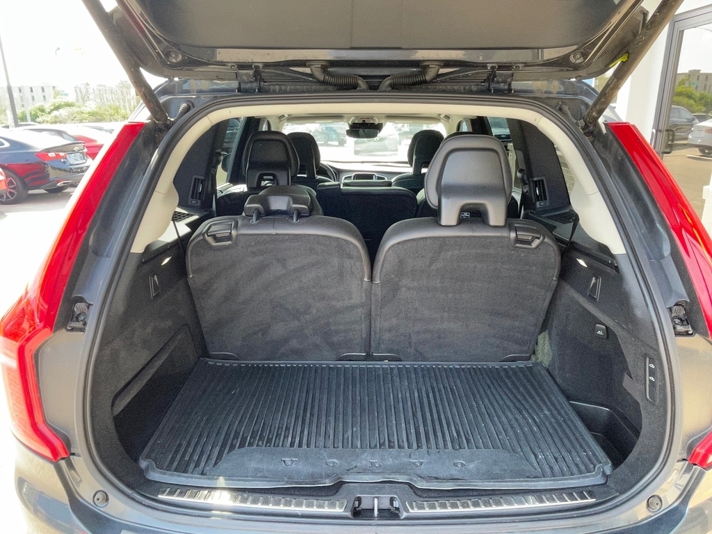 2017 Volvo XC90 T6 Inscription photo