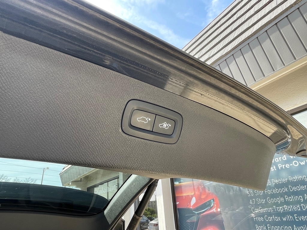 2017 Volvo XC90 T6 Inscription photo