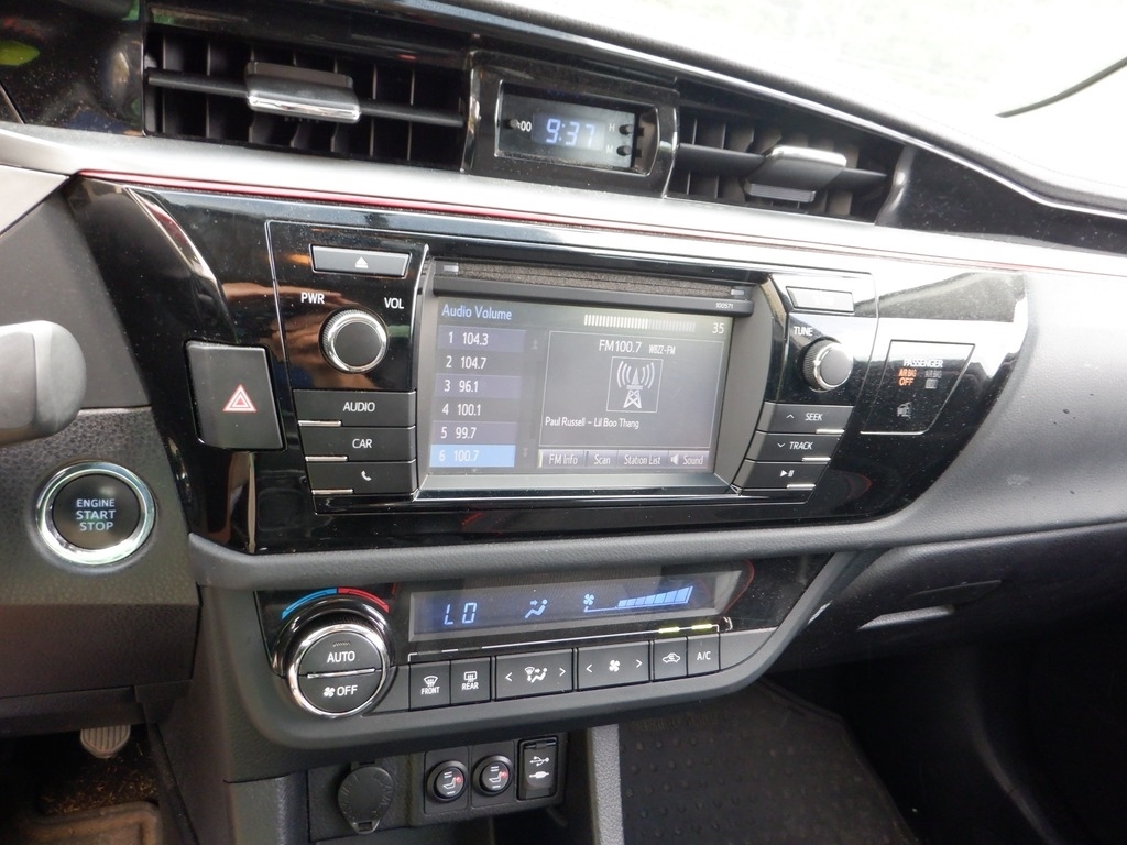 2016 Toyota Corolla S Special Edition photo