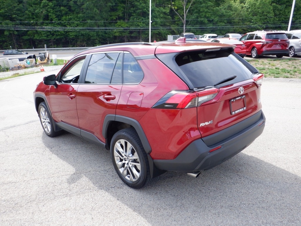 2021 Toyota RAV4 XLE Premium AWD photo