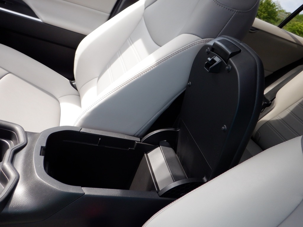 2021 Toyota RAV4 XLE Premium AWD photo