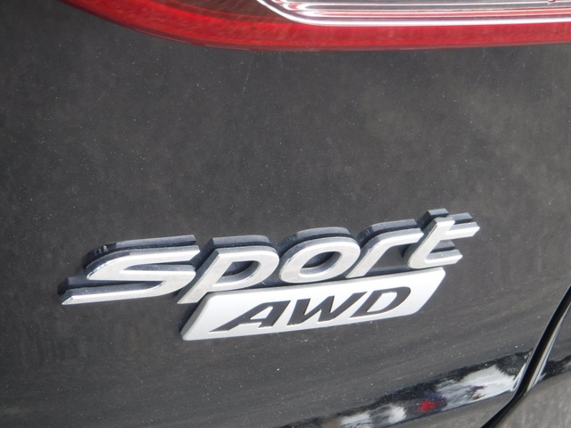 2018 Hyundai Santa Fe Sport 2.4L photo