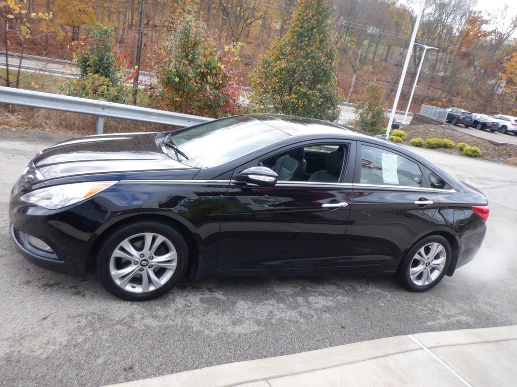 2012 Hyundai Sonata SE photo