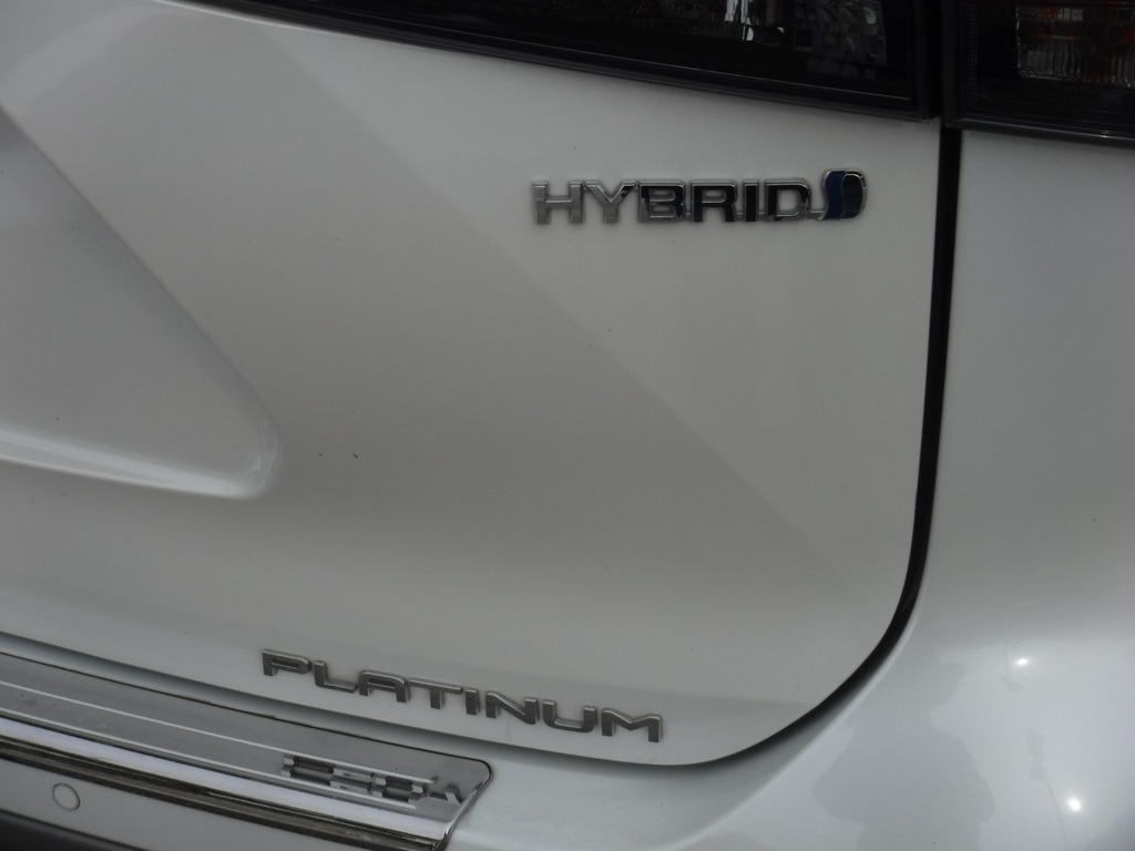 2021 Toyota Highlander Hybrid Platinum photo