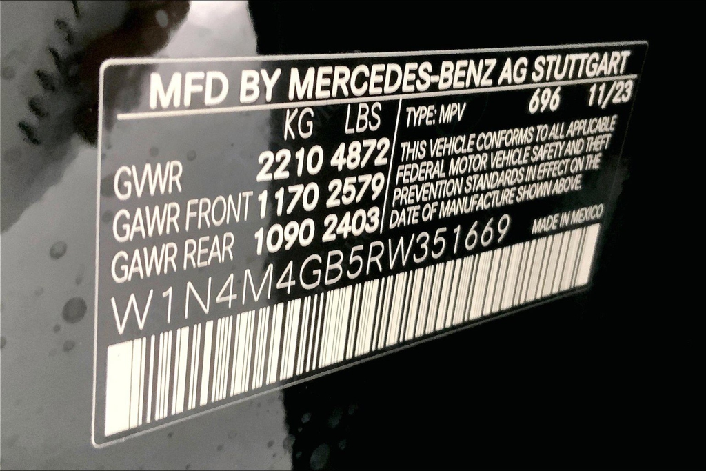 2024 Mercedes-Benz GLB GLB 250 photo