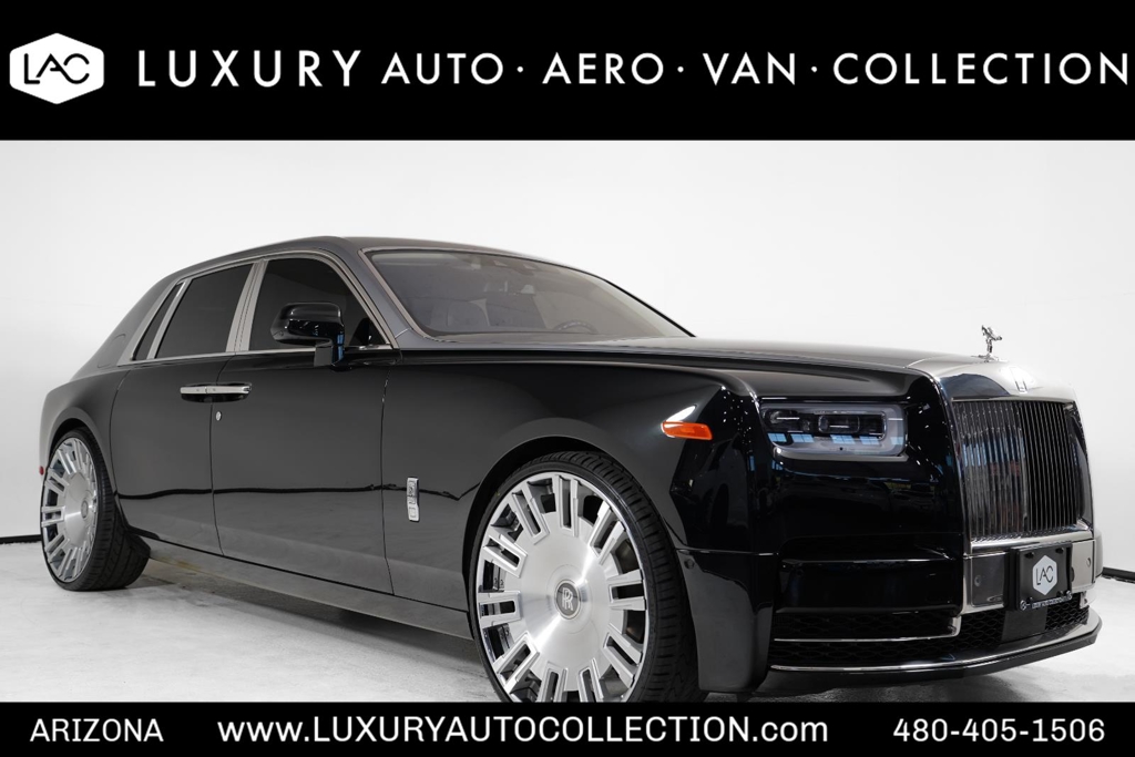 2022 Rolls-Royce Phantom Sedan