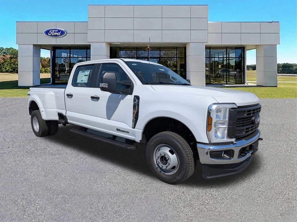 2026 Ford F-350 Super Duty XL Pickup
