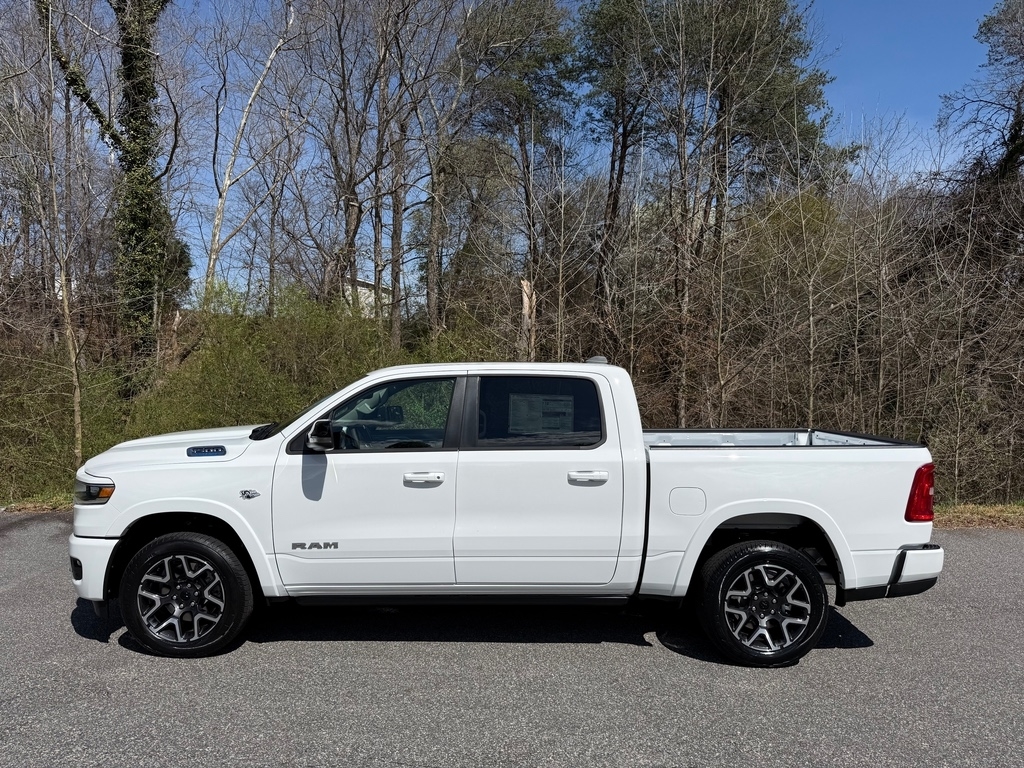 2026 Ram 1500 Laramie Crew HEMI 4WD Pickup