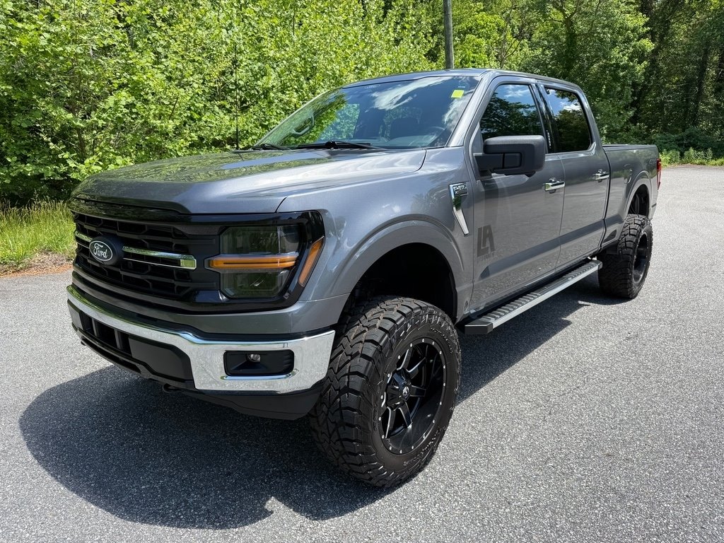 View vehicle photo 2