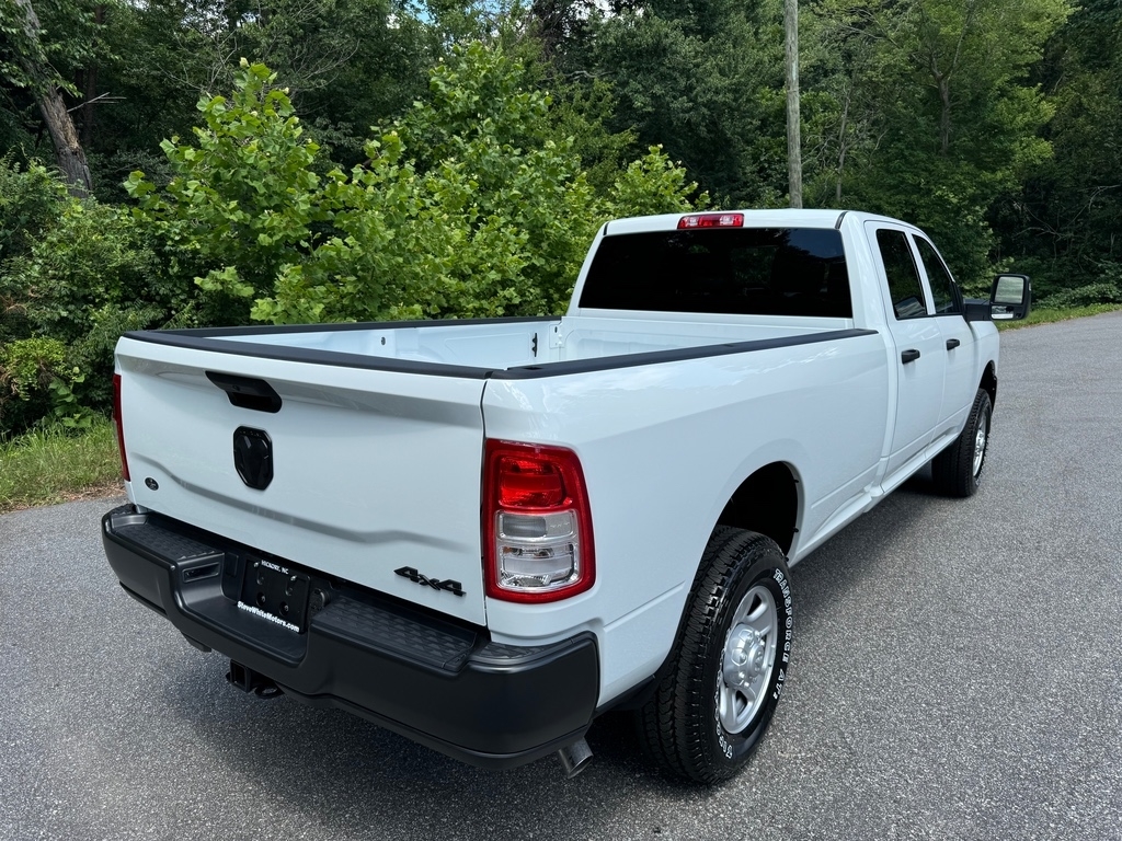 2024 RAM 3500 Tradesman Crew HEMI 4WD LWB photo