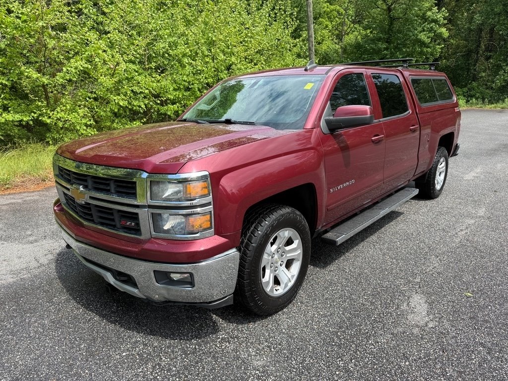 View vehicle photo 2