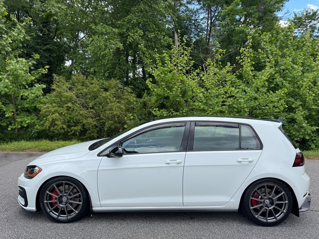 2019 Volkswagen Golf Gti GTI photo