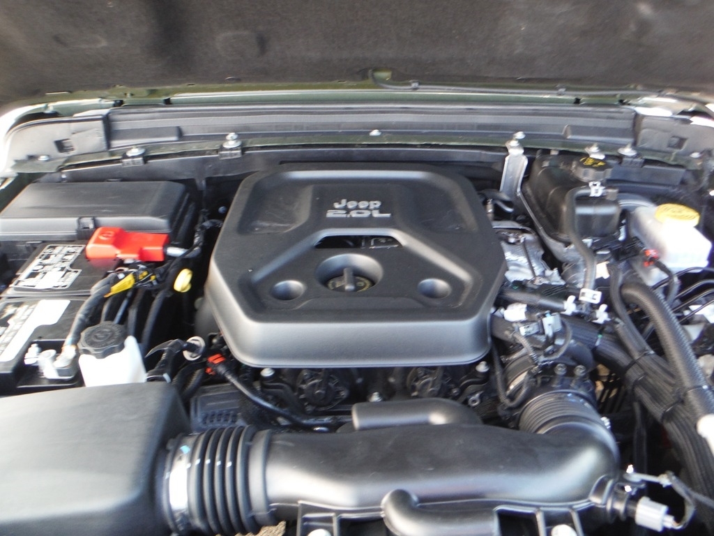 2021 Jeep Wrangler image 17