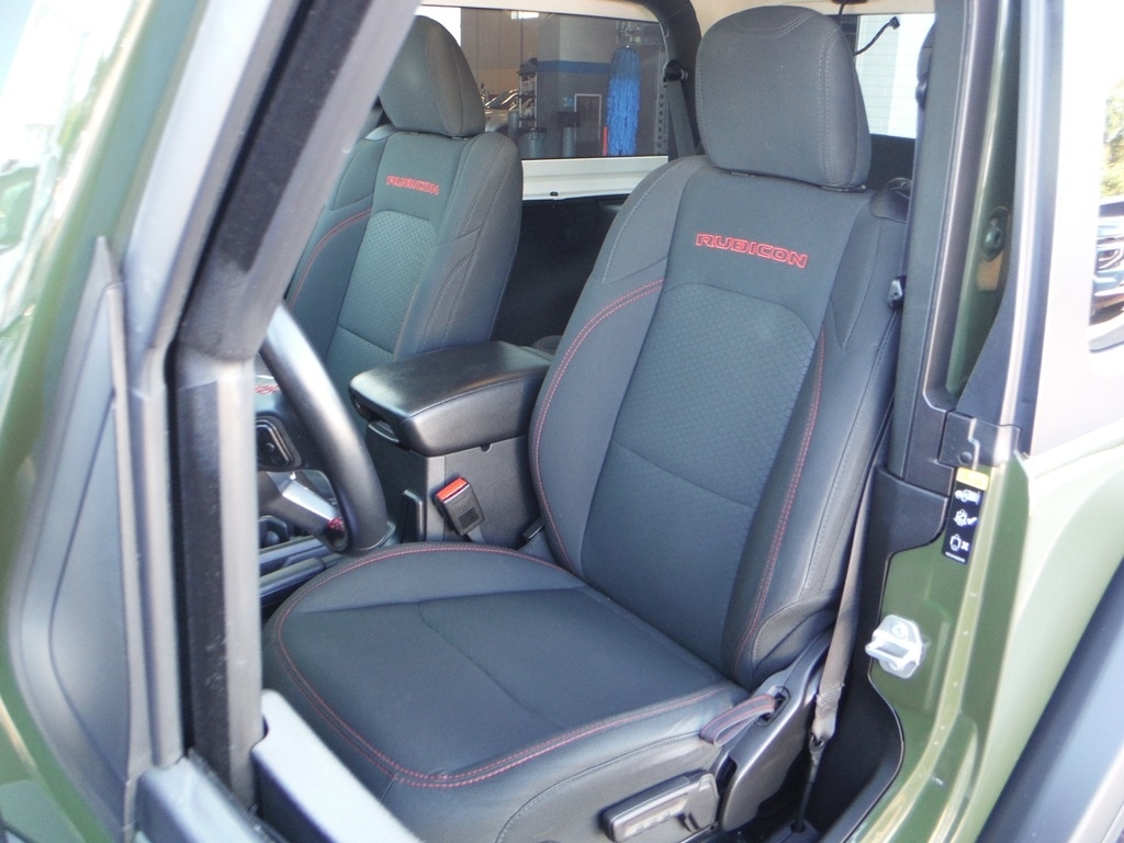 2021 Jeep Wrangler image 20