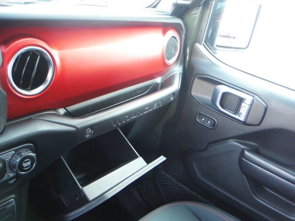2021 Jeep Wrangler image 32