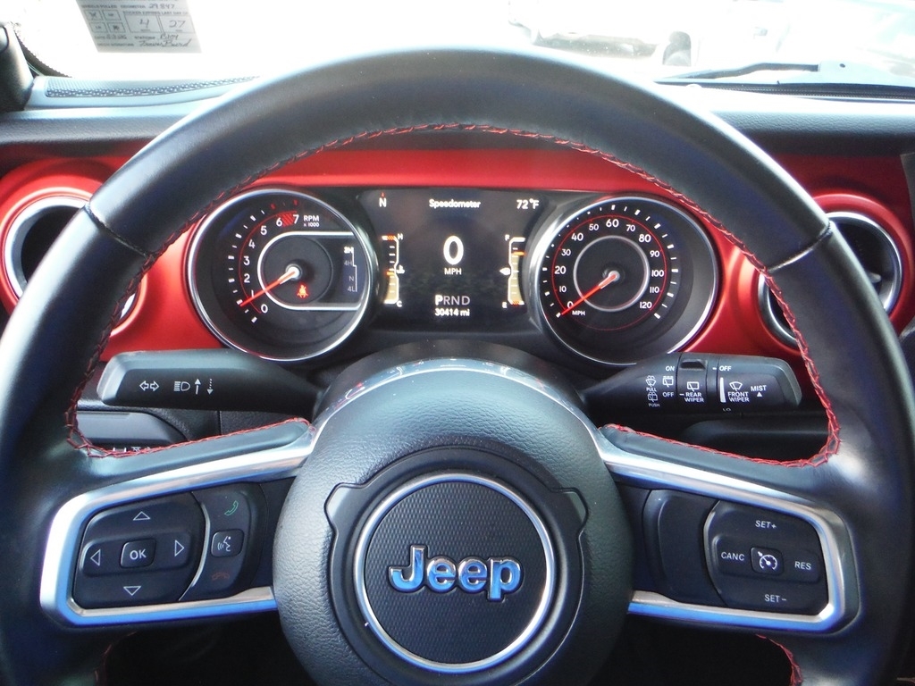 2021 Jeep Wrangler image 37