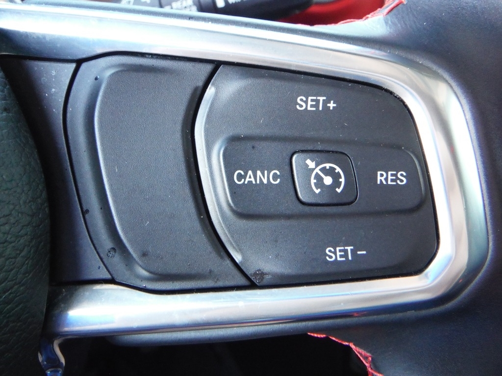 2021 Jeep Wrangler image 39