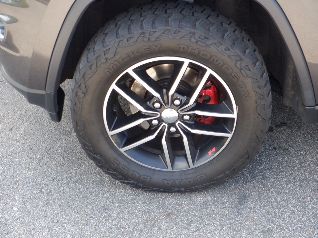 2017 Jeep Grand Cherokee image 4