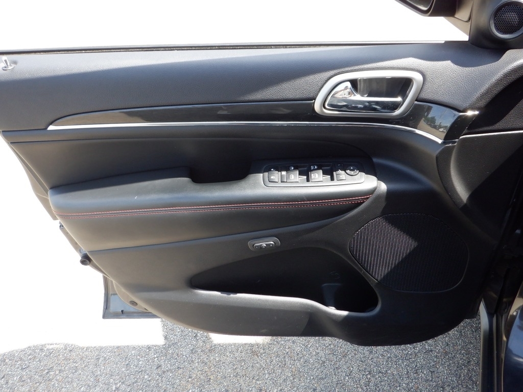 2017 Jeep Grand Cherokee image 19